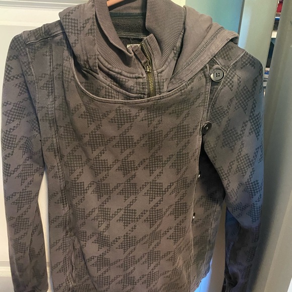 Hoodie - Picture 1 of 8